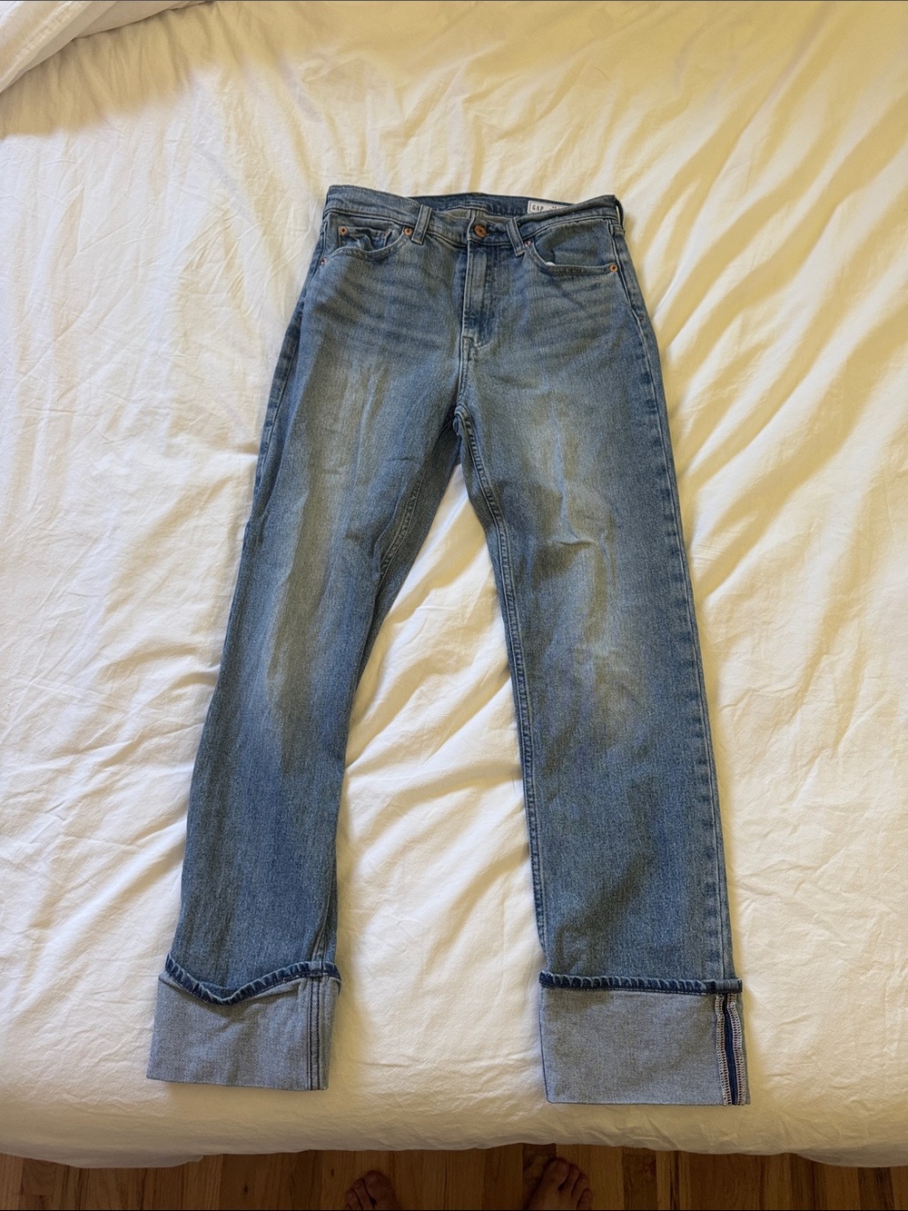 GAP Women's 90’s Straight High Ride Light Blue Jeans